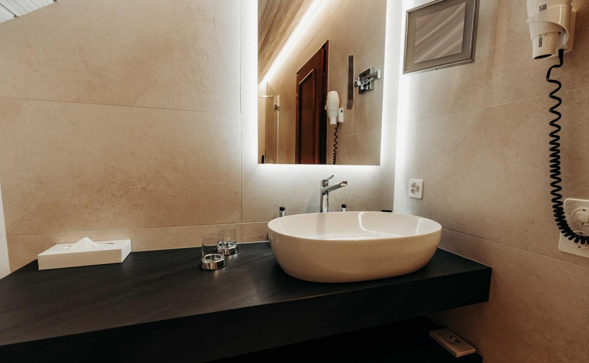Romantik Hotel Castello Seeschloss Аскона Екстер'єр фото